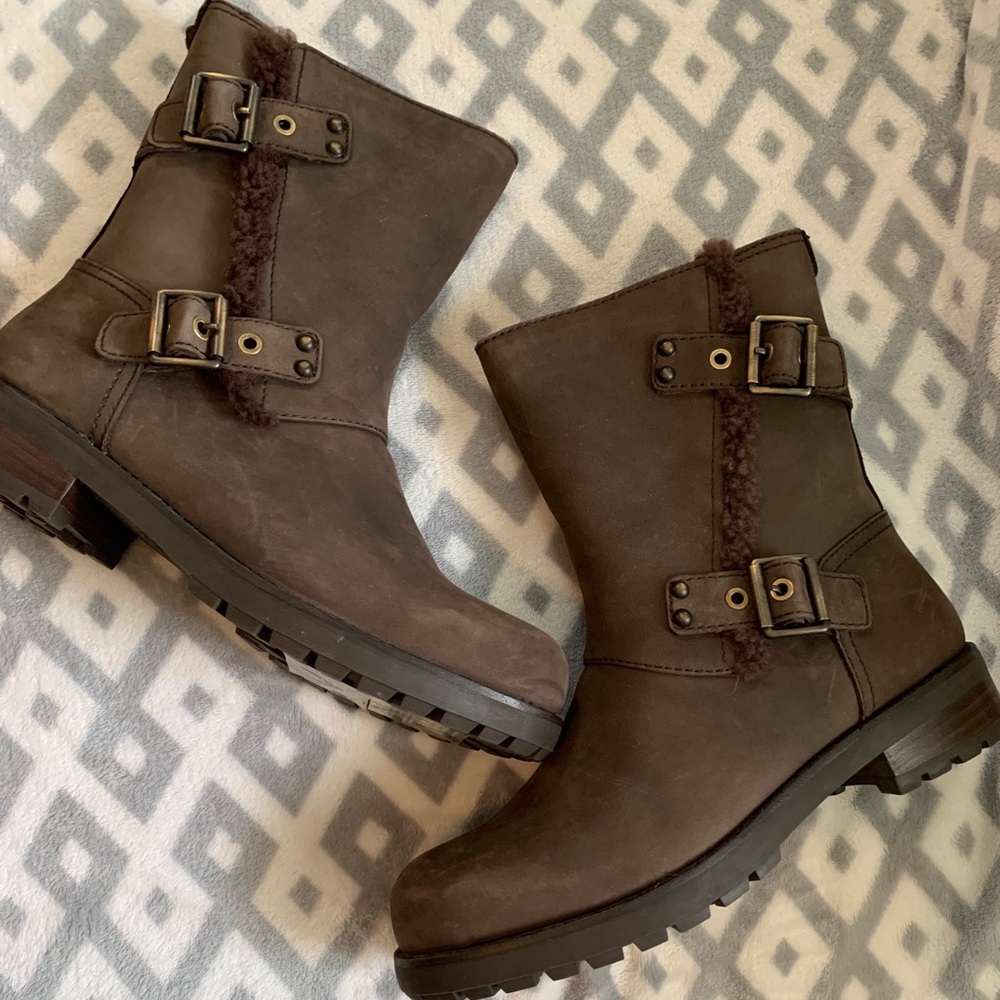 NEW Dark Brown UGG Niel Boots